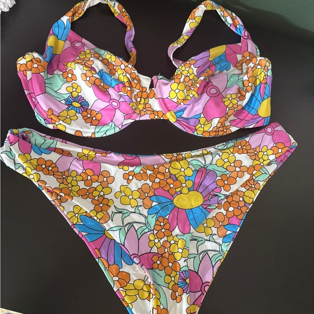 Vetchy Laguna Bikini Flower Set
